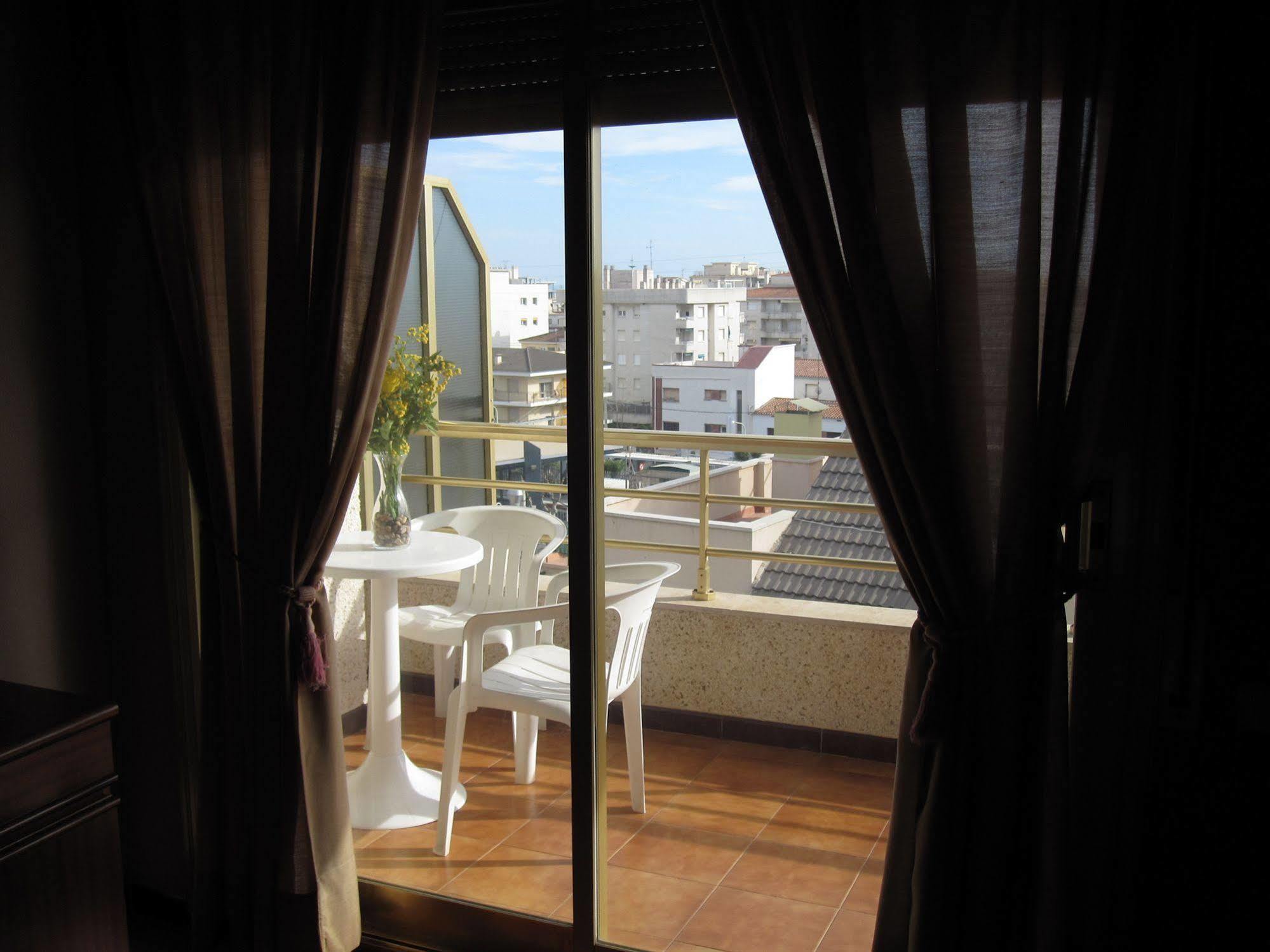 Hotel Victoria Spa & Splay Center Segur de Calafell Bagian luar foto